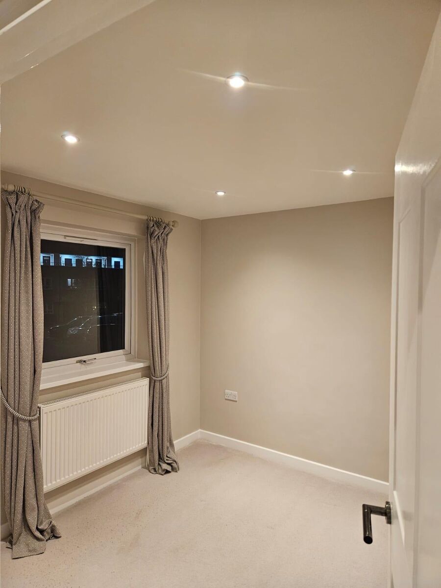 painter and decorator near me Bushey